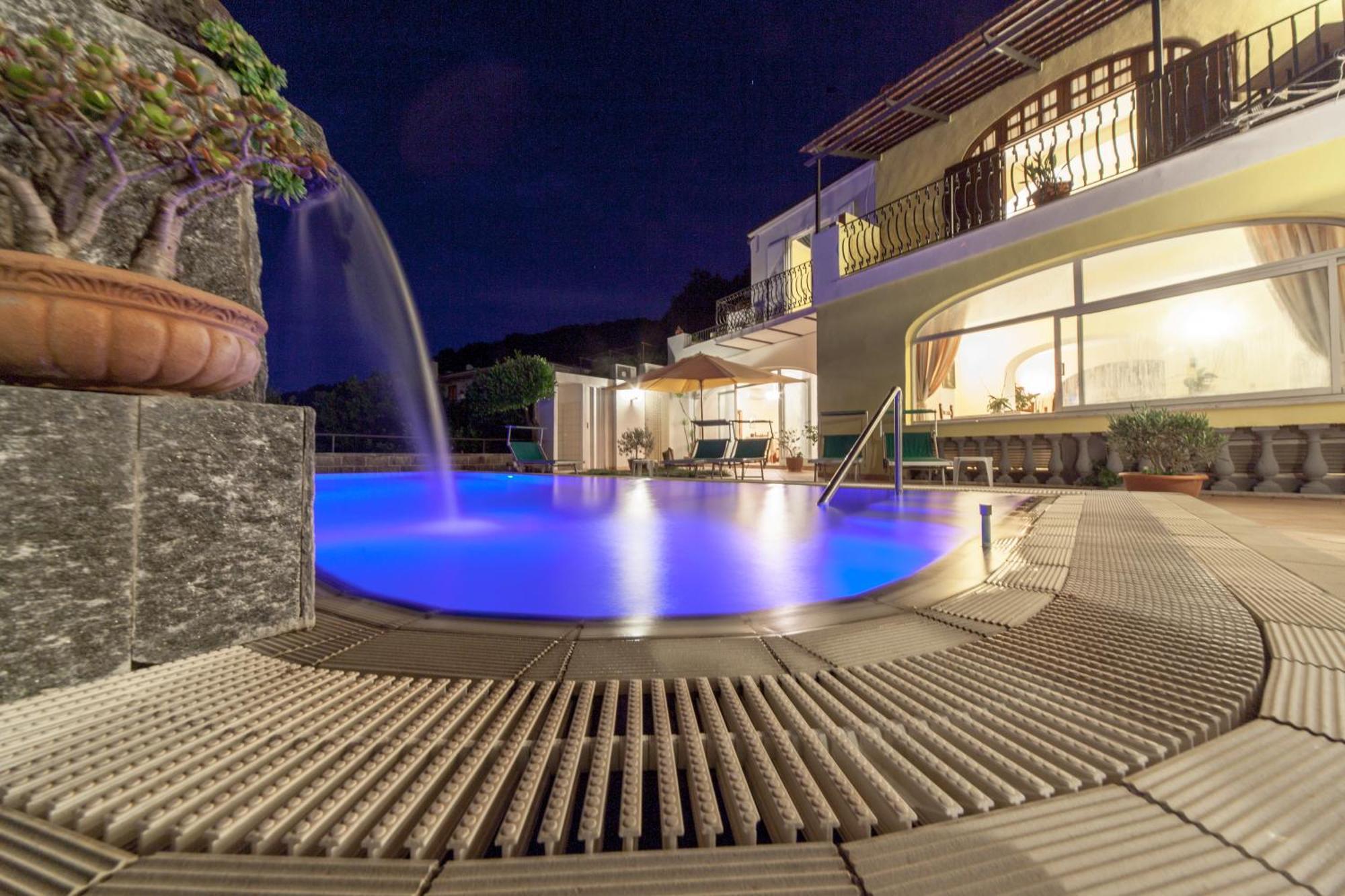 Casamicciola Terme Hotel Ape Regina מראה חיצוני תמונה