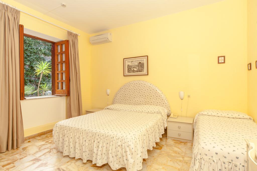 Casamicciola Terme Hotel Ape Regina מראה חיצוני תמונה